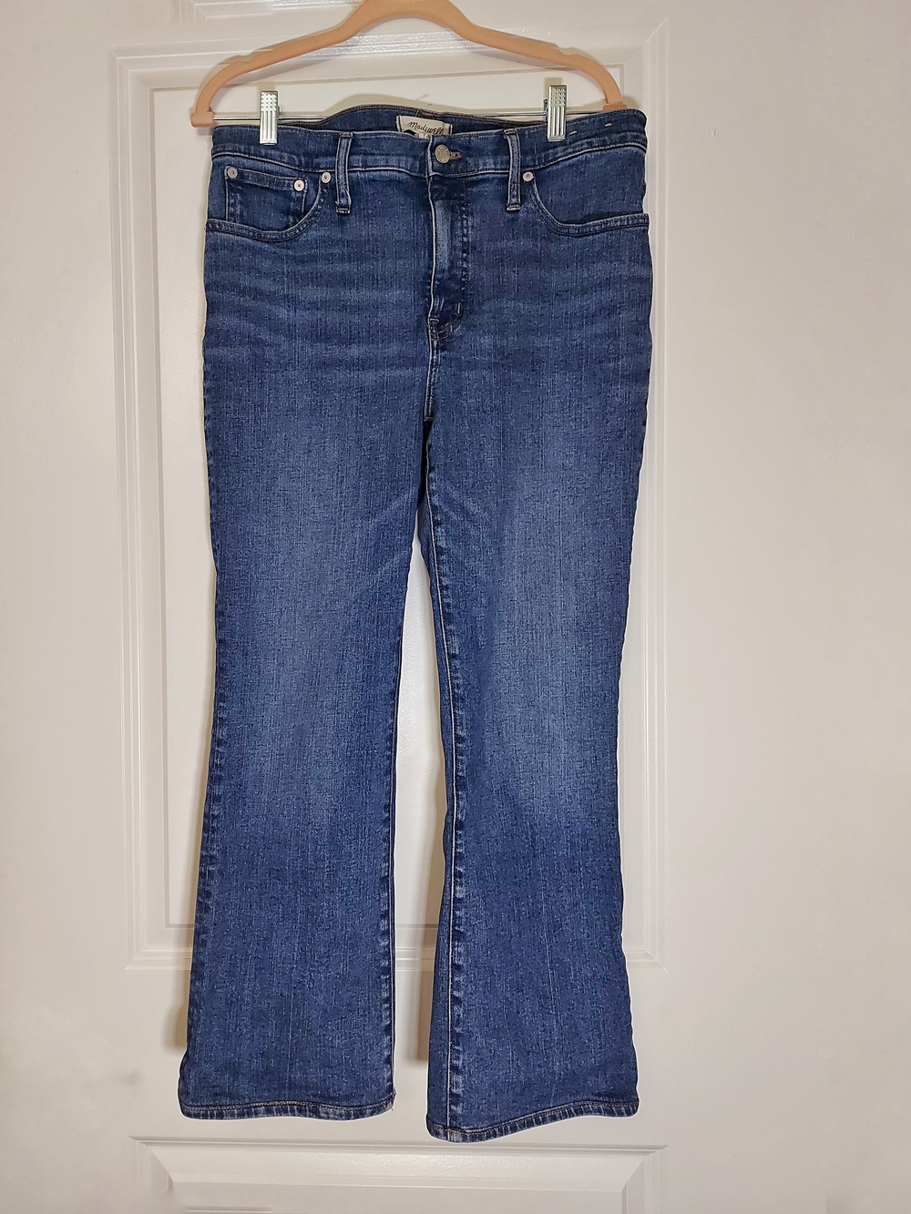 Madewell Mid-Rise Kick Out Jeans in Medium Blue
